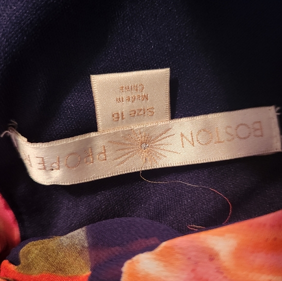 Boston Poper Navy Pink Floral V Neck Dress Size 16 - Picture 3 of 3